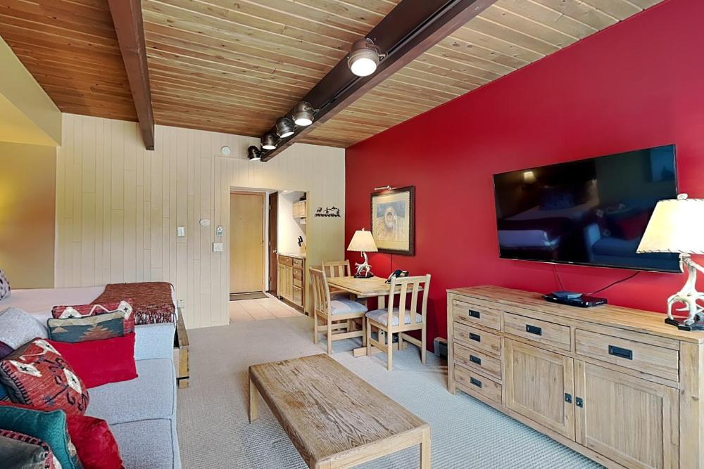 Timberline Condominiums Studio Deluxe Unit 216